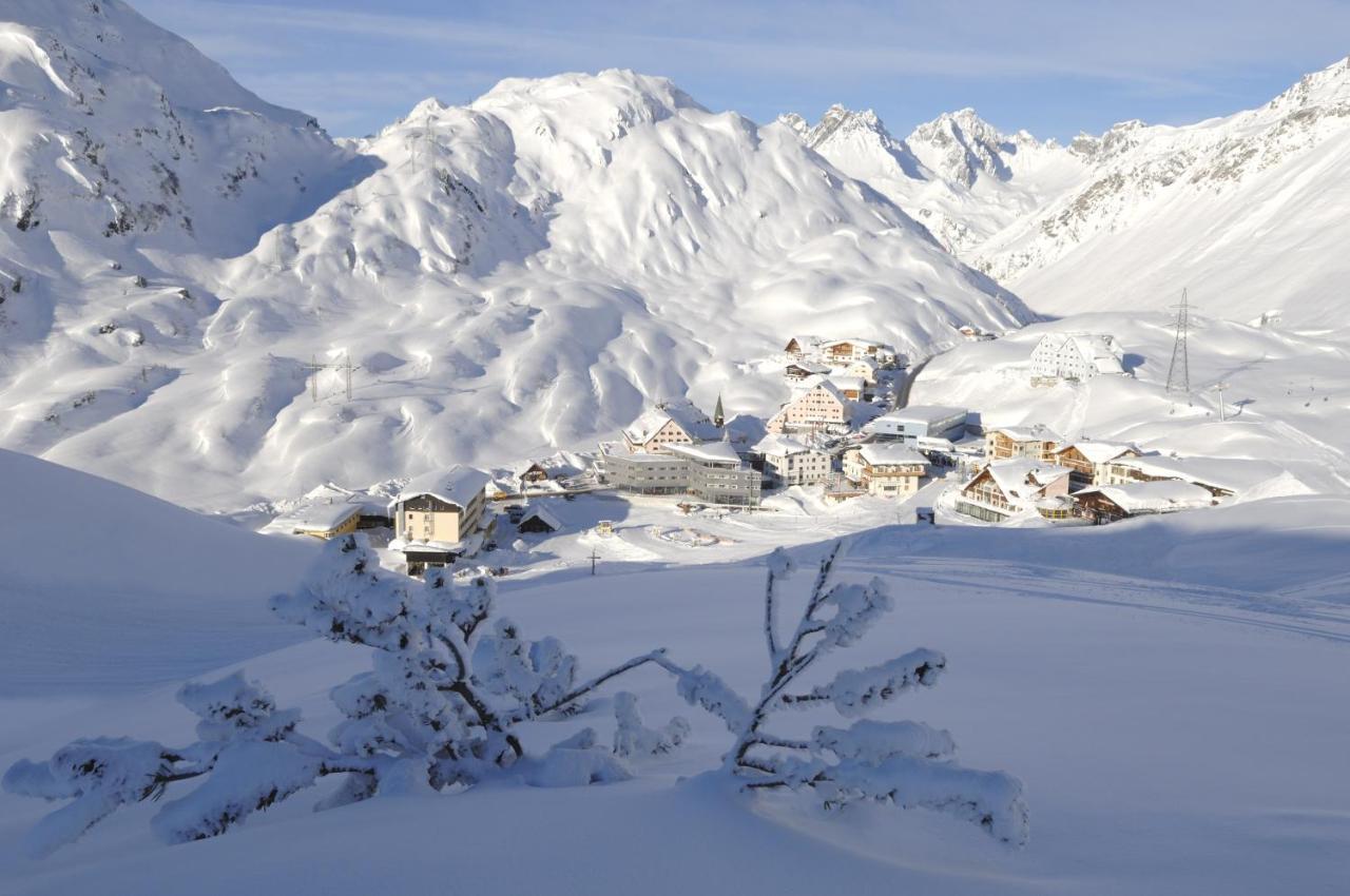 Hospiz Alm Residenzen Hotell St. Christoph am Arlberg Eksteriør bilde